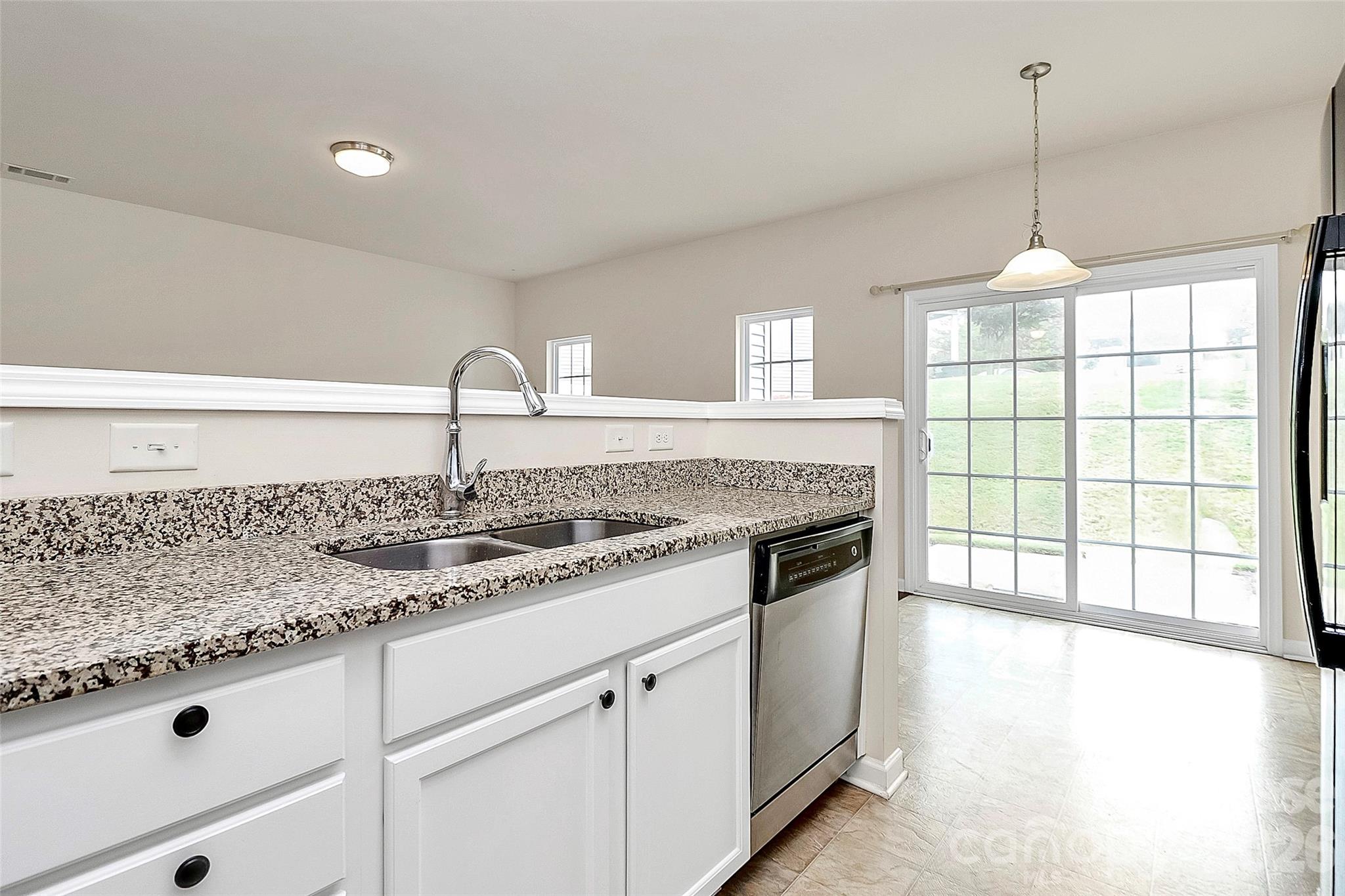 7107 Adare Mews Road Charlotte, NC 28217 - Photo 14 of 33