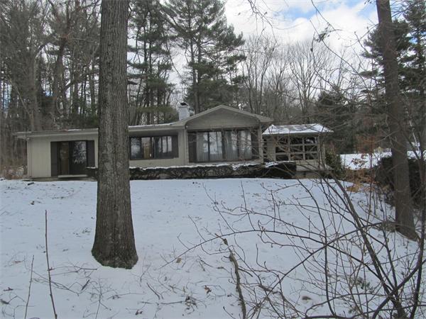 28 Wells Park Road Sturbridge, MA 01566 - Photo 1 of 8