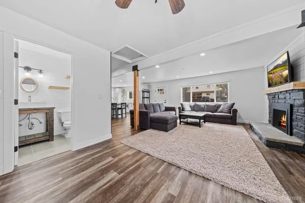 $750,000 | 2581 Armstrong Avenue, South Lake Tahoe, CA 96150