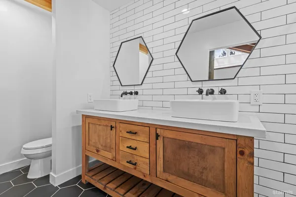 $750,000 | 2581 Armstrong Avenue, South Lake Tahoe, CA 96150