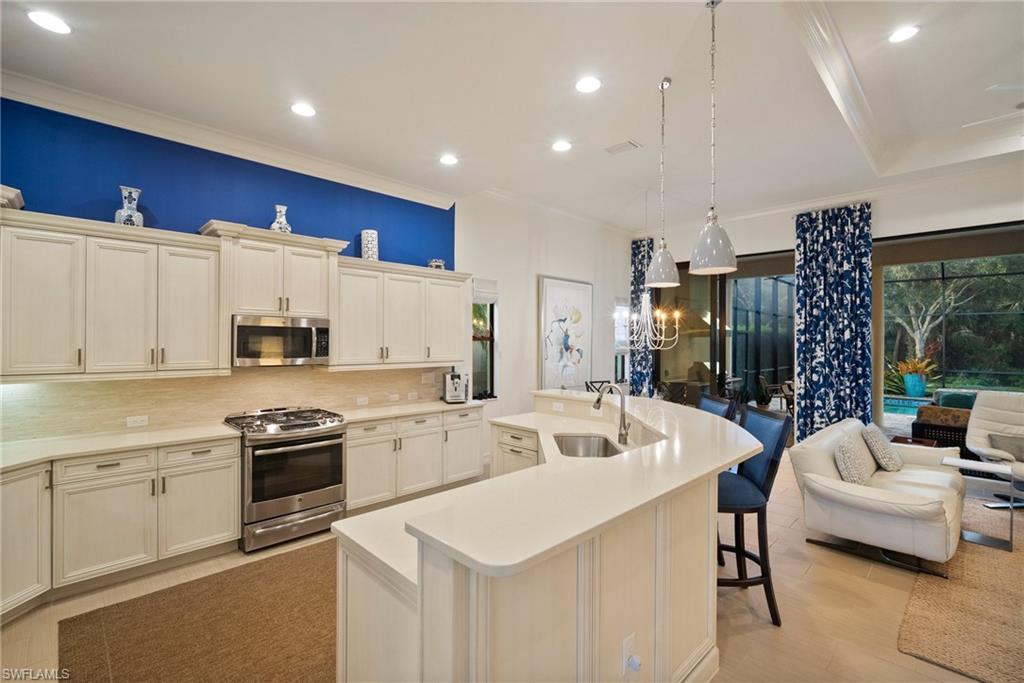 6553 Roma Way Naples, FL 34113 - Photo 6 of 47