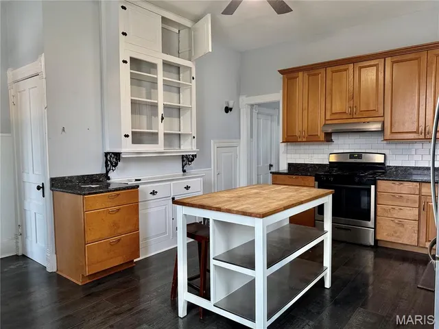 $279,900 | 3 West Patterson Street, Mascoutah, IL 62258