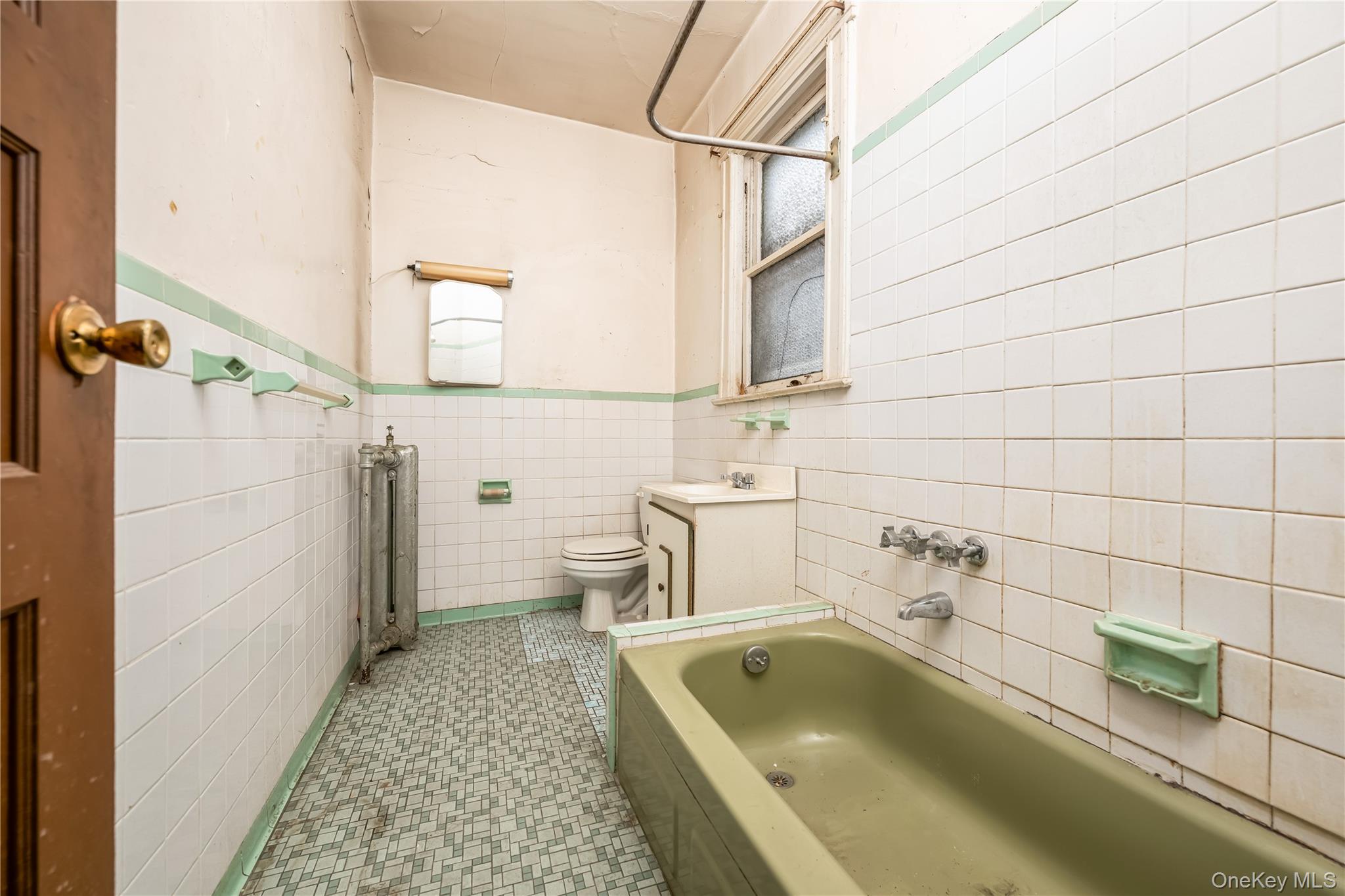 34-22 98th Street Queens, NY 11368 - Photo 20 of 22