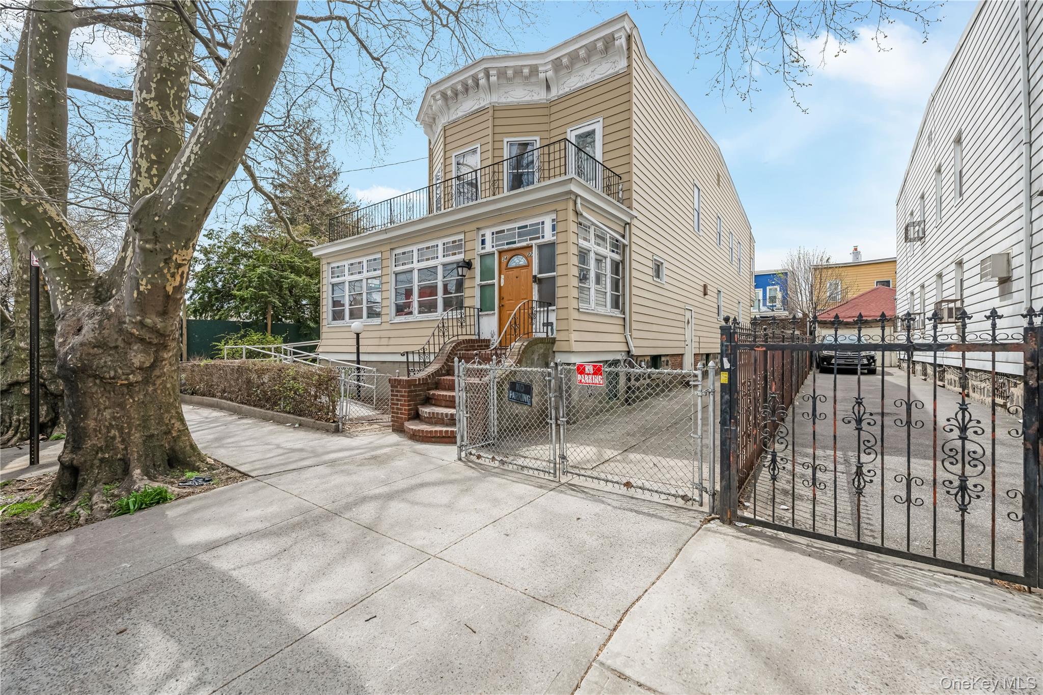 34-22 98th Street Queens, NY 11368 - Photo 2 of 22