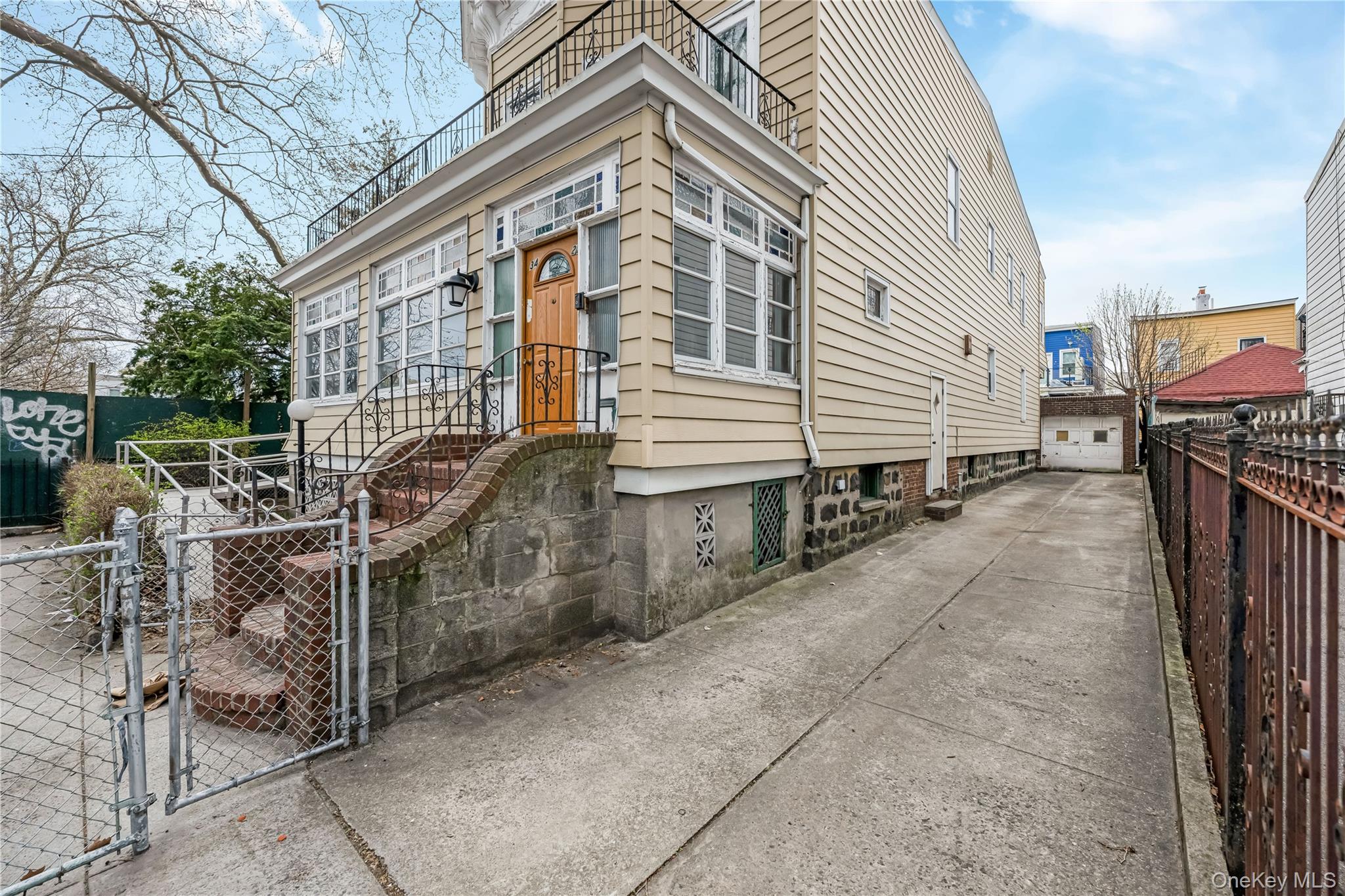 34-22 98th Street Queens, NY 11368 - Photo 4 of 22