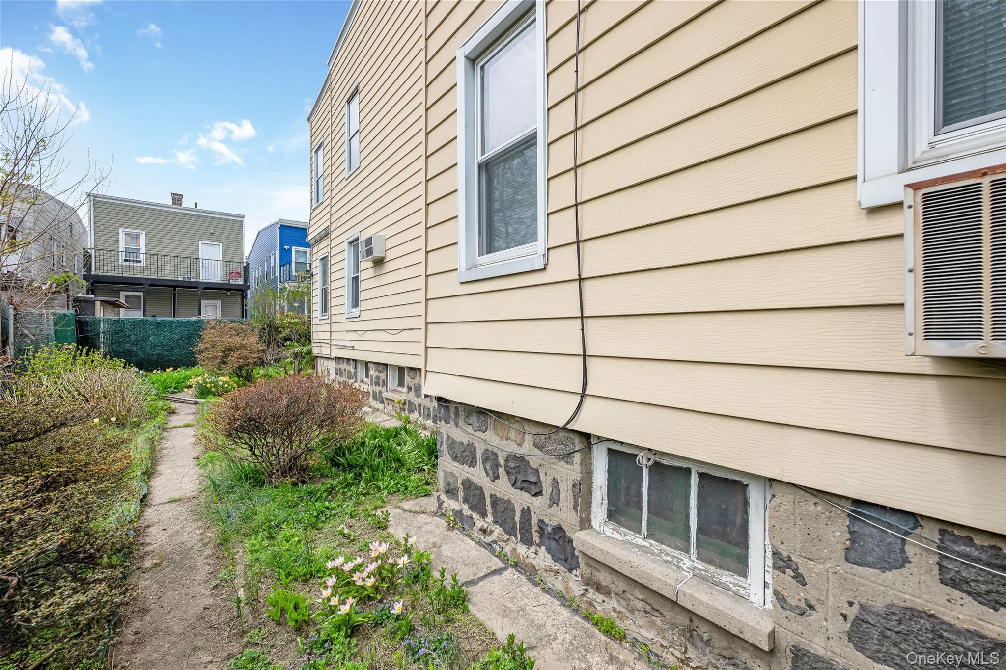 34-22 98th Street Queens, NY 11368 - Photo 5 of 22