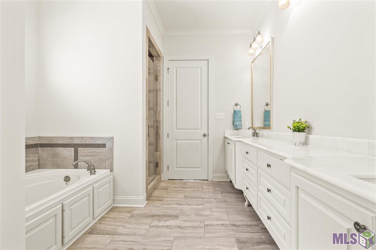 10849 Creek Lane Baton Rouge, LA 70810 - Photo 17 of 33