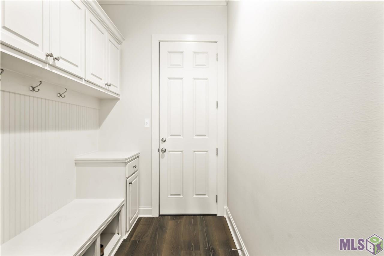 10849 Creek Lane Baton Rouge, LA 70810 - Photo 25 of 33