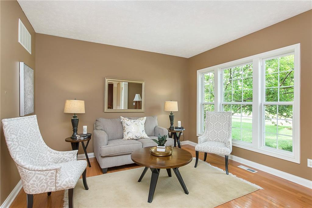 13869 Kickapoo Trail Carmel, IN 46033 - Photo 6 of 48 Gallery Image 6