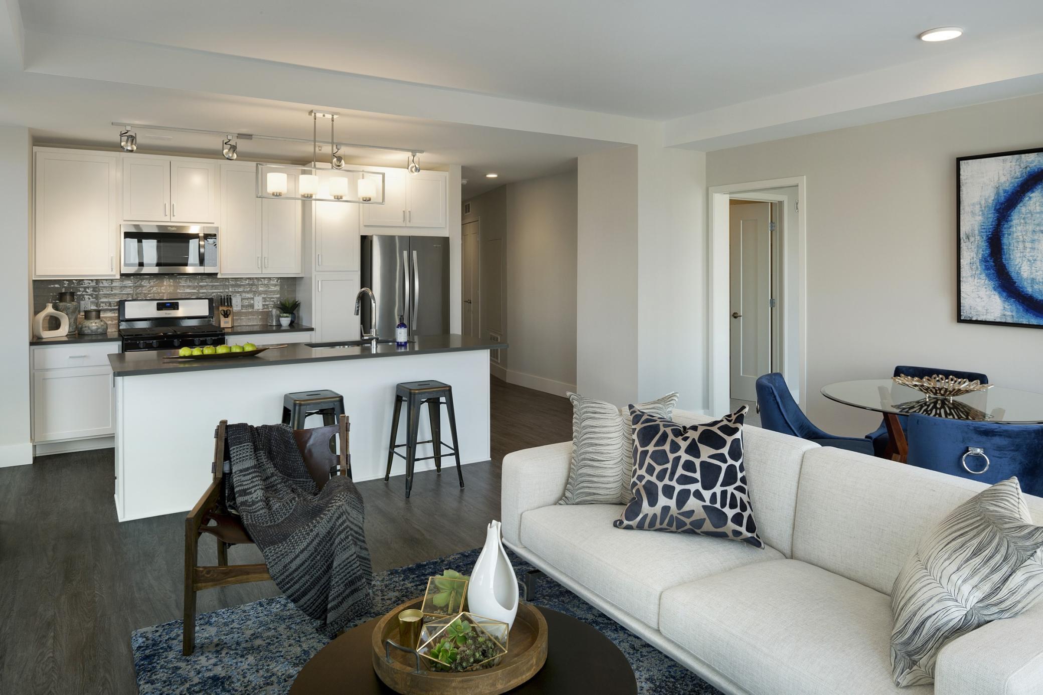 212 10th Avenue South, Unit 914 Minneapolis, MN 55415 - Photo 13 of 17