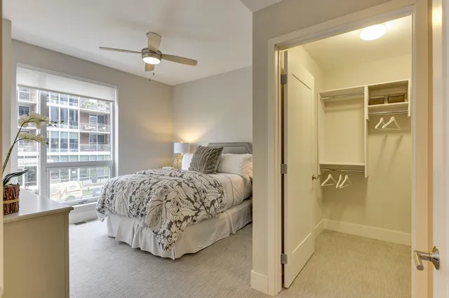 $3,481 | 212 10th Avenue South, Unit 914, Minneapolis, MN 55415