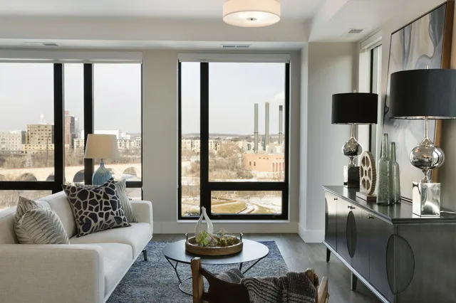 $3,481 | 212 10th Avenue South, Unit 914, Minneapolis, MN 55415