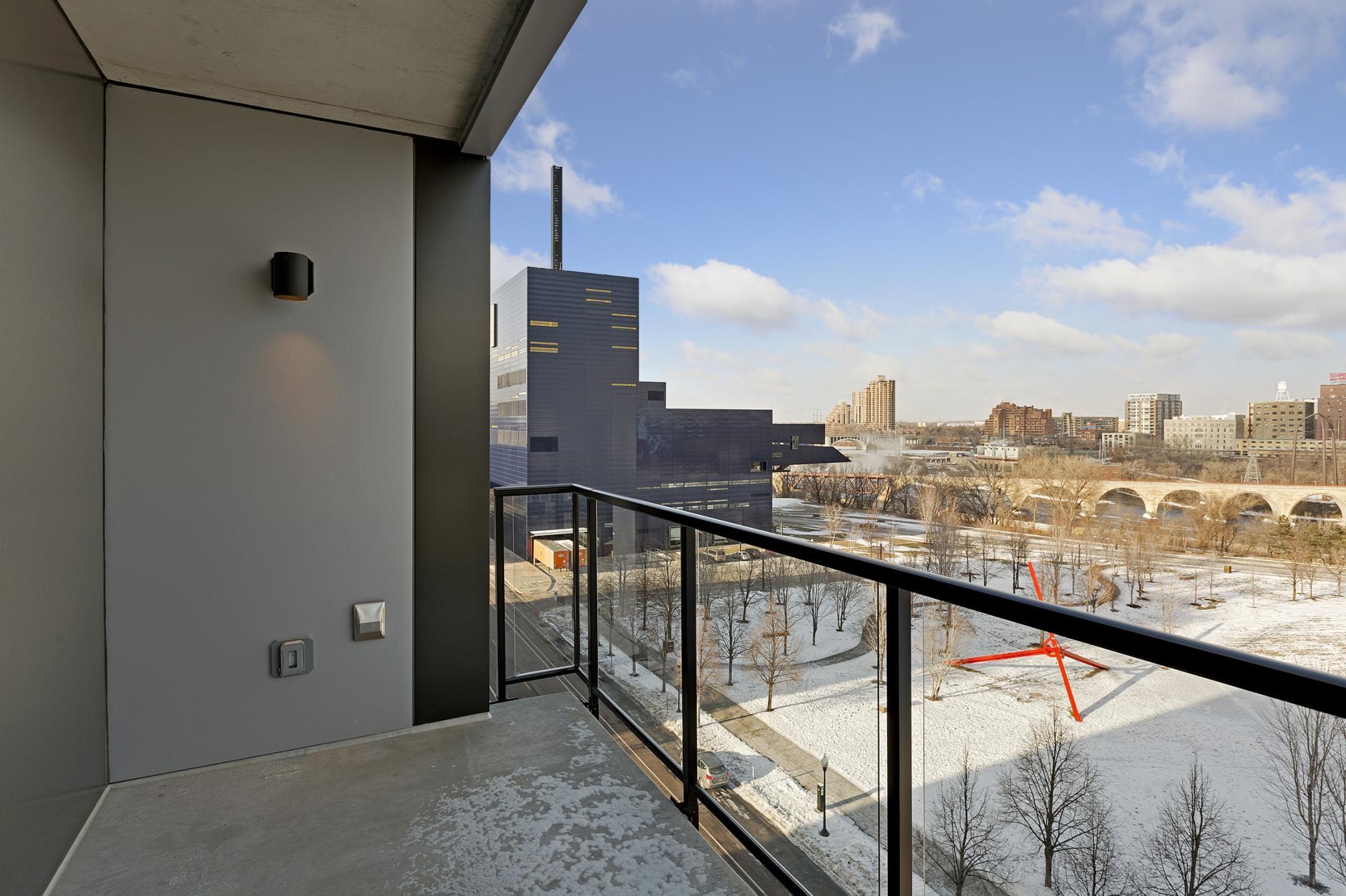 212 10th Avenue South, Unit 914 Minneapolis, MN 55415 - Photo 9 of 17