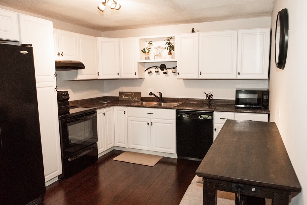 3 Walker Road, Unit 5 North Andover, MA 01845 - Photo 7 of 17 Gallery Image 7