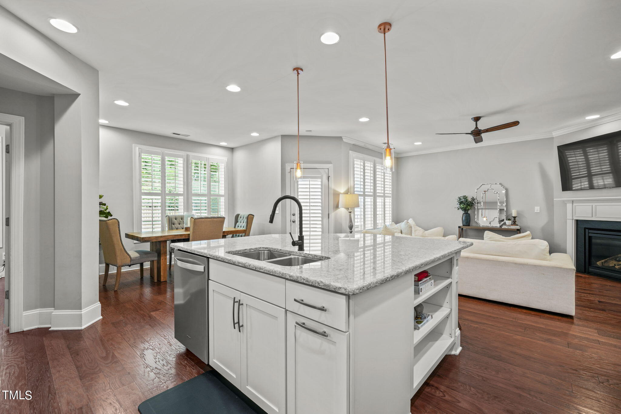 4021 Periwinkle Blue Lane Raleigh, NC 27612 - Photo 15 of 47 54-web-or-mls-DSC04554