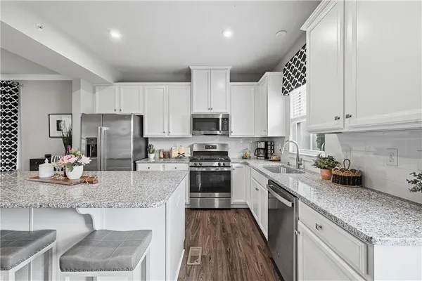 $424,000 | 102 Lupine Drive, Mars, PA 16046