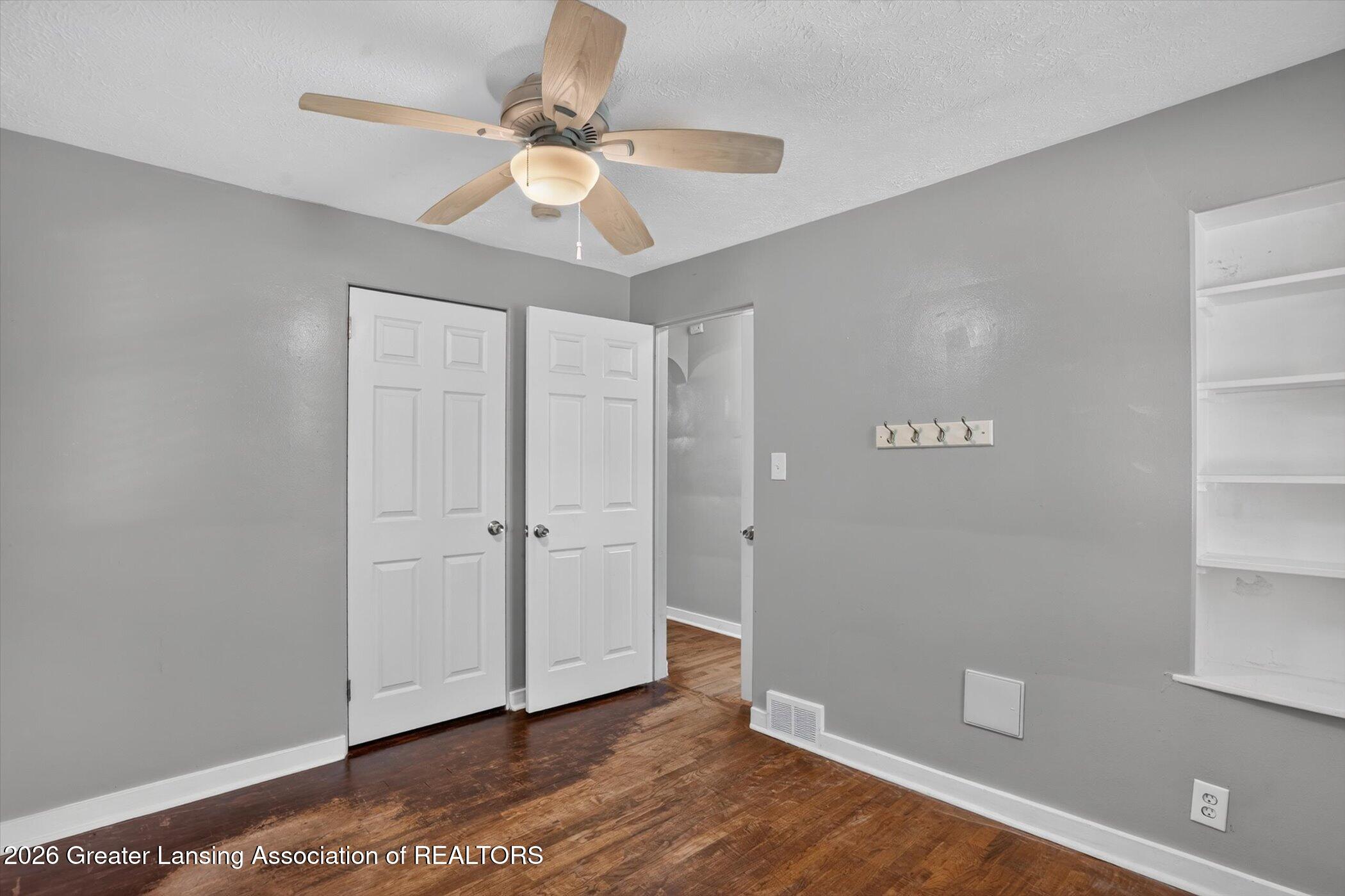 2020 Hamilton Road Okemos, MI 48864 - Photo 16 of 38 17-2020-Hamilton-Rd-WindowStill-Photogra