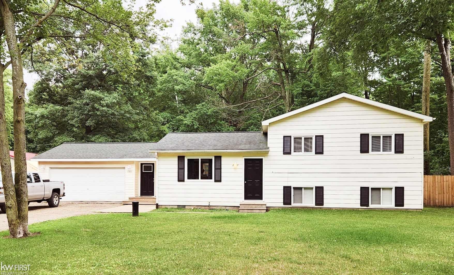 2103 Underwood Road Caro, MI 48723 - Photo 2 of 26 50115548-1.JPG