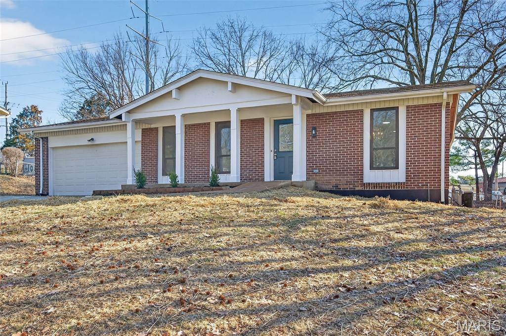 952 Queensbridge Road Manchester, MO 63021 - Photo 4 of 56