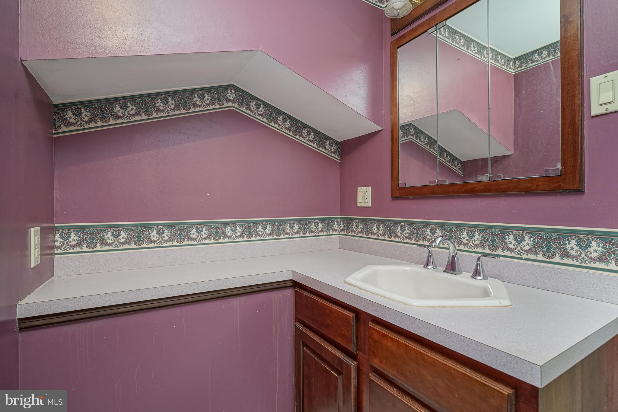 19 Haines Mill Road Delran, NJ 08075 - Photo 28 of 35 Upstairs Full Bathroom