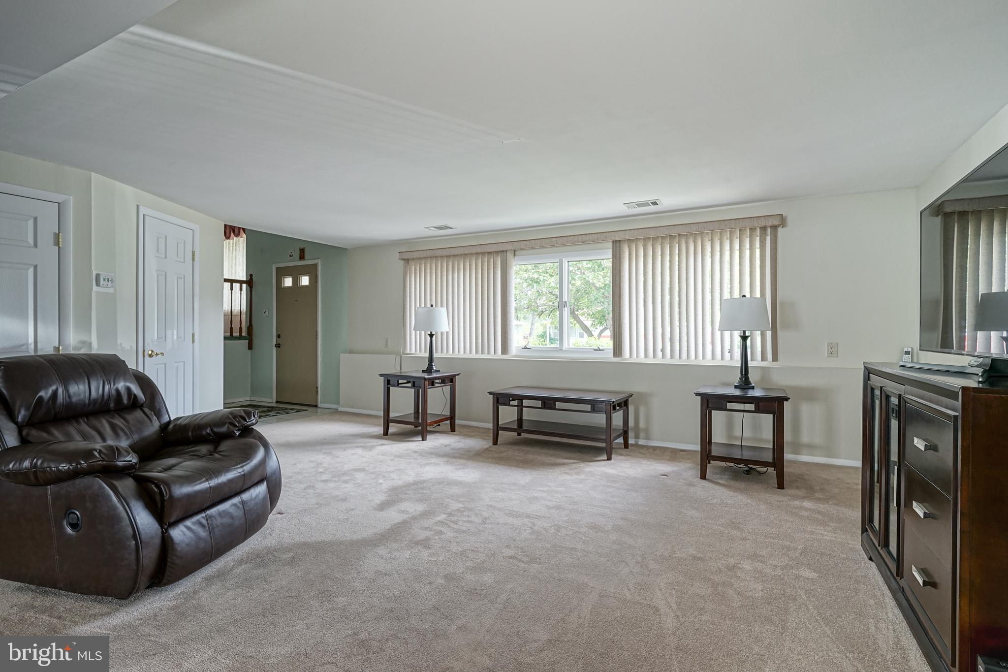 19 Haines Mill Road Delran, NJ 08075 - Photo 4 of 35 Living Room (First Floor)