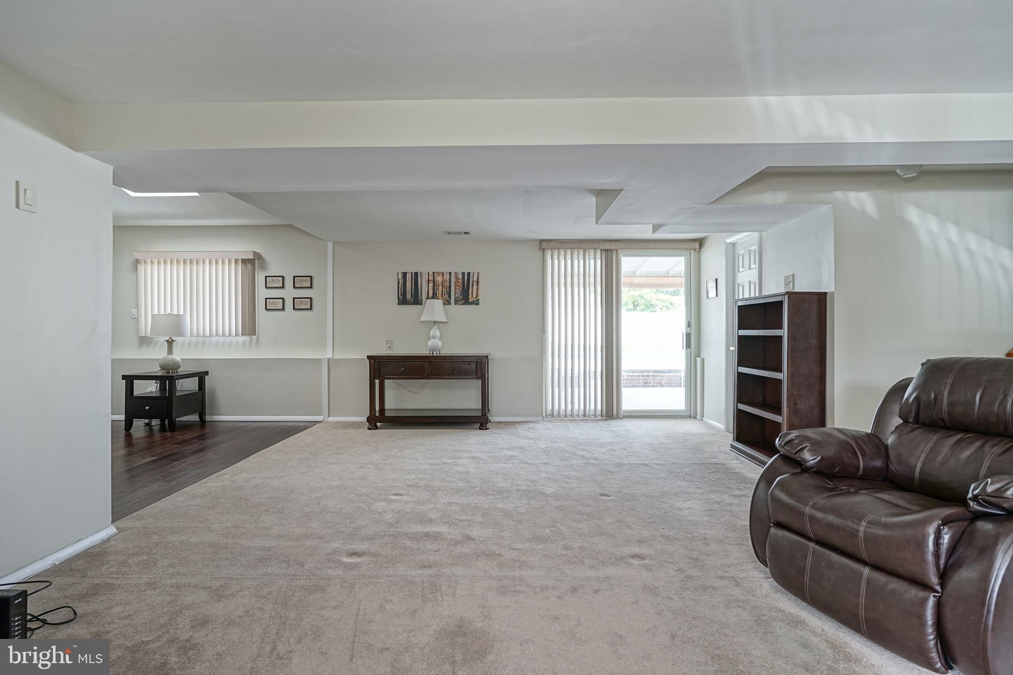19 Haines Mill Road Delran, NJ 08075 - Photo 5 of 35 Living Room (First Floor)