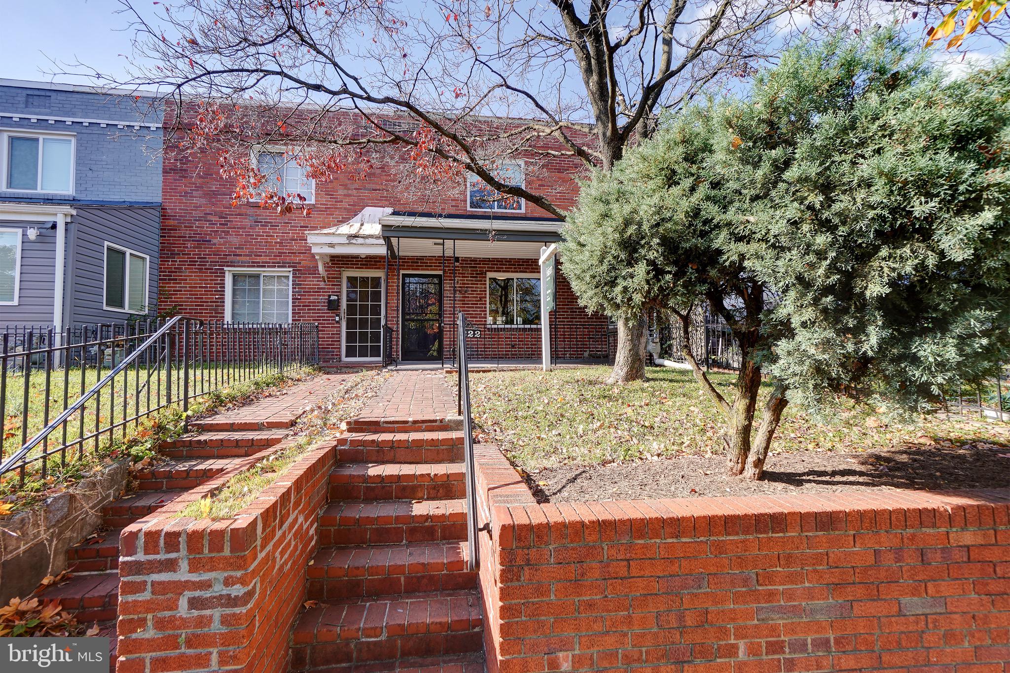 222 33rd Street Northeast Washington, DC 20019 - Photo 1 of 22
