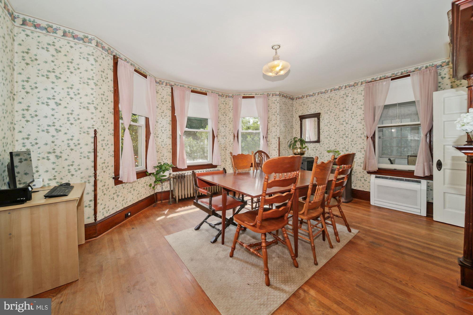 23736 Woodfield Road Gaithersburg, MD 20882 - Photo 11 of 33 Gallery Image 11