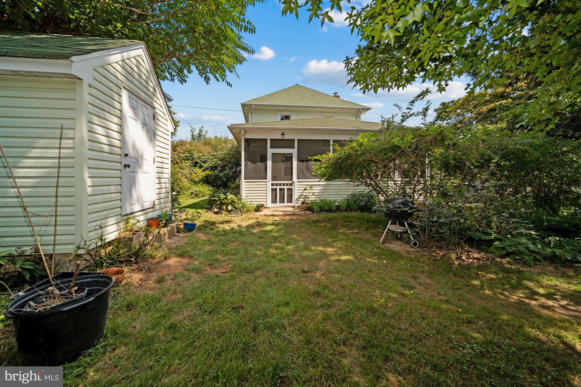 23736 Woodfield Road Gaithersburg, MD 20882 - Photo 25 of 33 Gallery Image 25