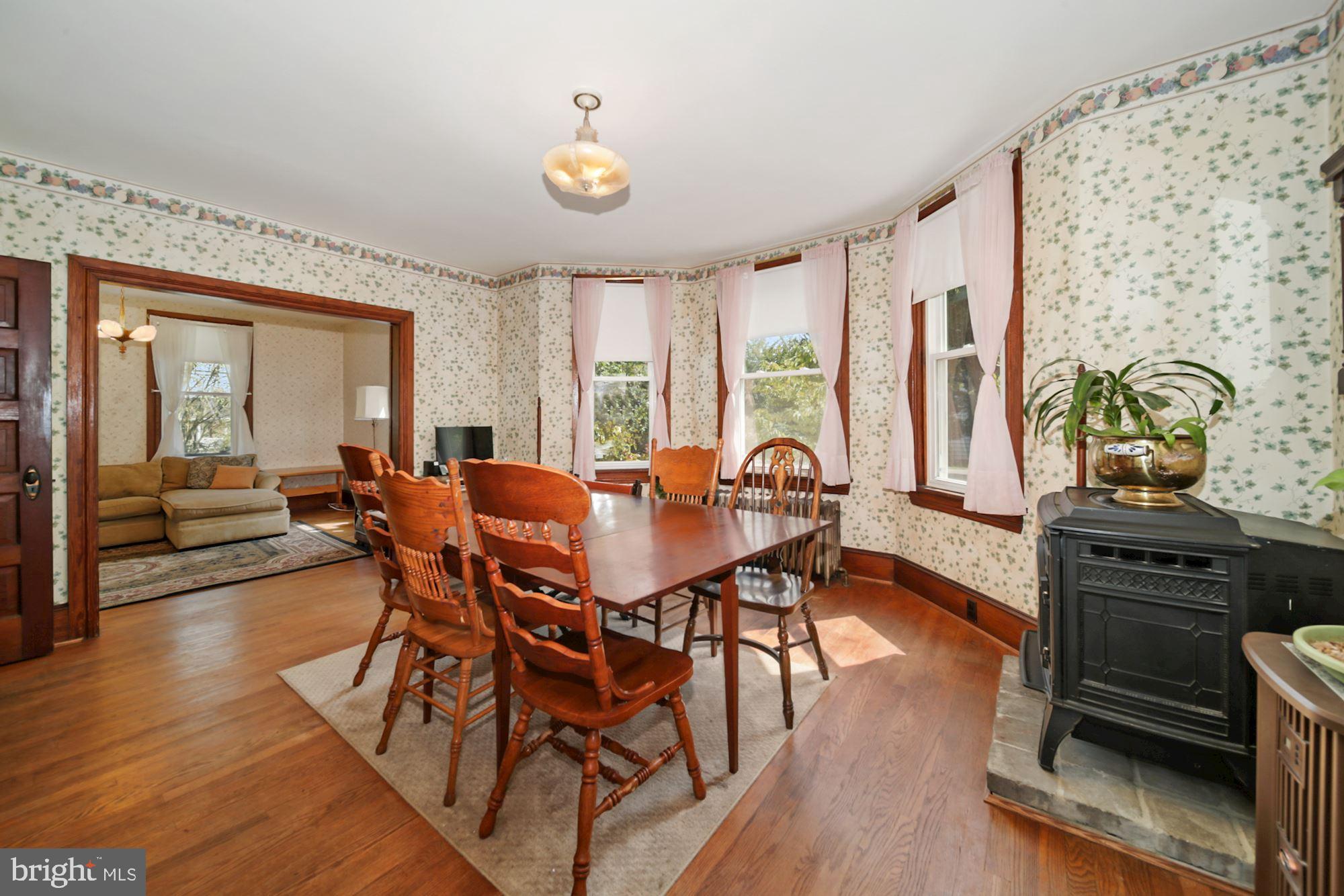 23736 Woodfield Road Gaithersburg, MD 20882 - Photo 10 of 33 Gallery Image 10