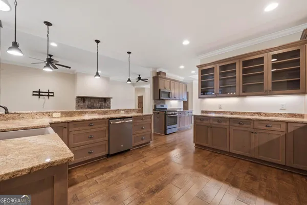 $744,900 | 151 Sinclair Circle Southeast, Eatonton, GA 31024