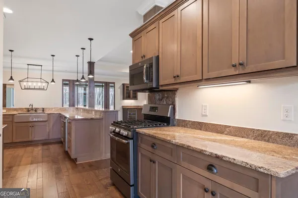 $744,900 | 151 Sinclair Circle Southeast, Eatonton, GA 31024