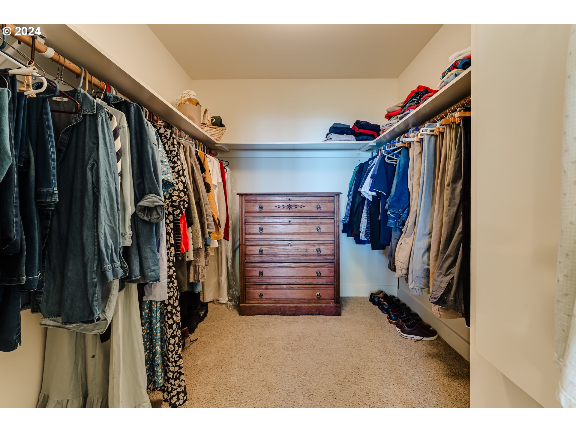 84606 Praise Lane Eugene, OR 97405 - Photo 8 of 8 a view of walk in closet with clothes