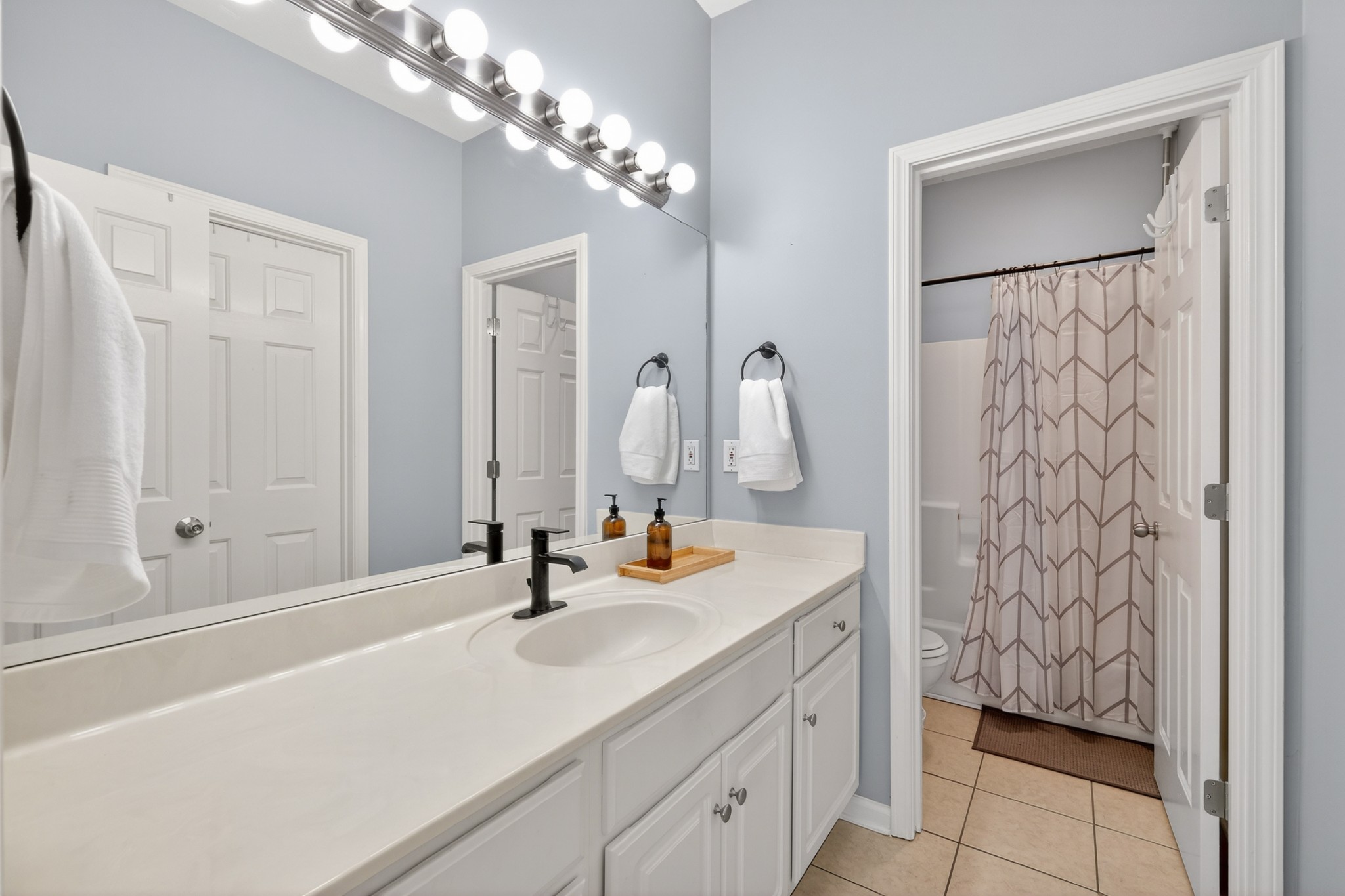 8199 Coley Davis Road Nashville, TN 37221 - Photo 16 of 26