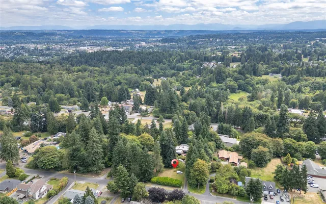 $240,000 | 9811 74th Avenue East, Puyallup, WA 98373