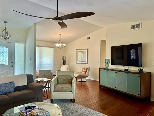 $4,500 | 9874 Campbell Circle, Naples, FL 34109