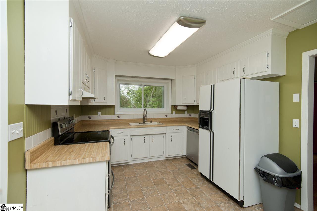 609 Bridwell Road Travelers Rest, SC 29690 - Photo 4 of 20 Gallery Image 4