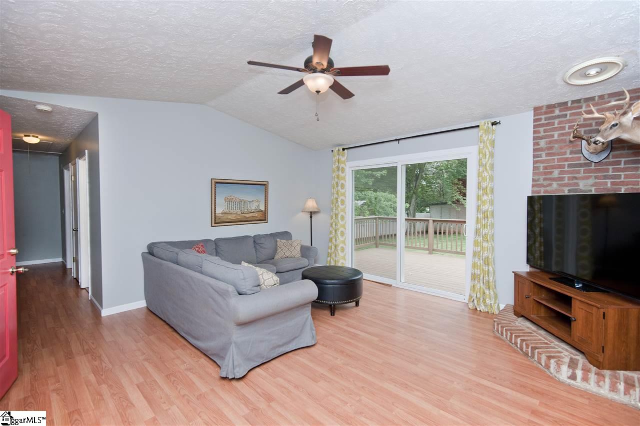 609 Bridwell Road Travelers Rest, SC 29690 - Photo 7 of 20 Gallery Image 7