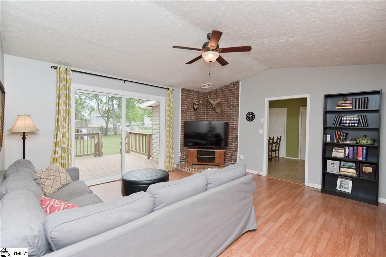 609 Bridwell Road Travelers Rest, SC 29690 - Photo 8 of 20 Gallery Image 8