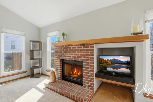 $375,000 | 7 East Dahlia Lane, Round Lake Beach, IL 60073