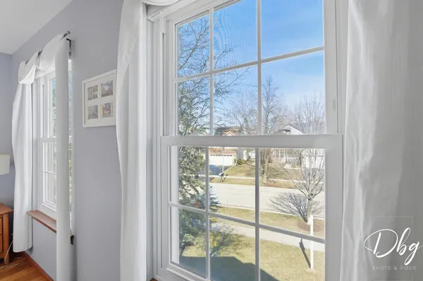 $375,000 | 7 East Dahlia Lane, Round Lake Beach, IL 60073