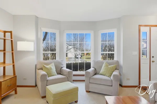 $375,000 | 7 East Dahlia Lane, Round Lake Beach, IL 60073