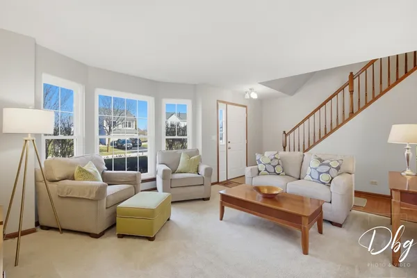 $375,000 | 7 East Dahlia Lane, Round Lake Beach, IL 60073