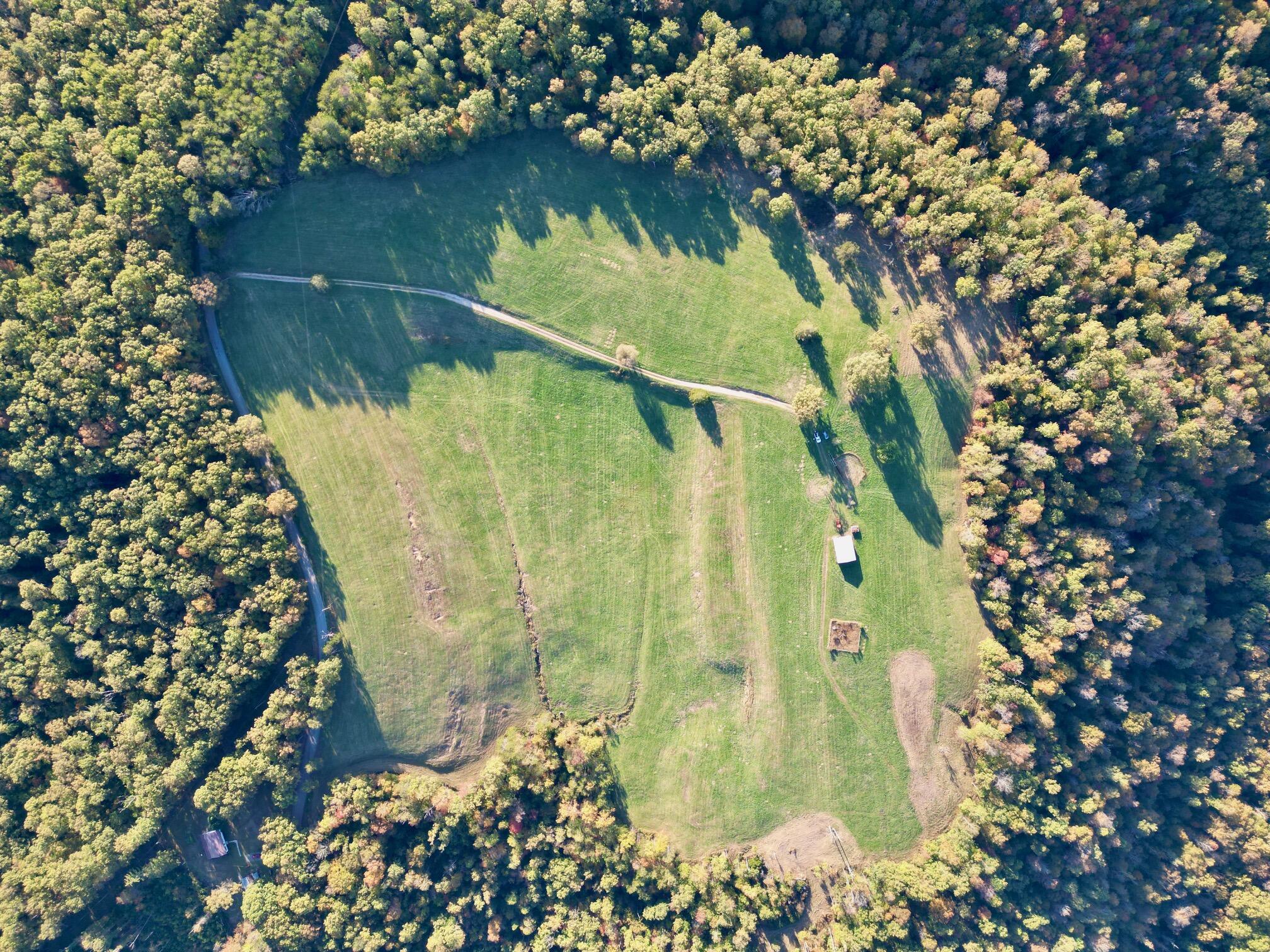 714 Spencer Ridge Road Beattyville, KY 41311 - Photo 26 of 33 dji_fly_20251015_172402_890_176056384000