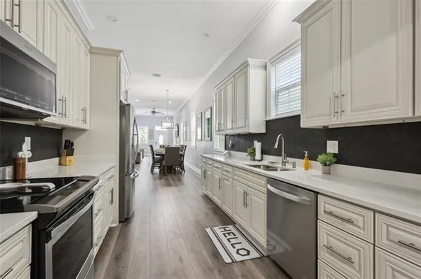 $2,900 | 2107 Harmony Street, New Orleans, LA 70115