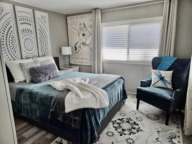 $125,000 | 52791 Pine Cove Road, Unit 4, Idyllwild, CA 92549