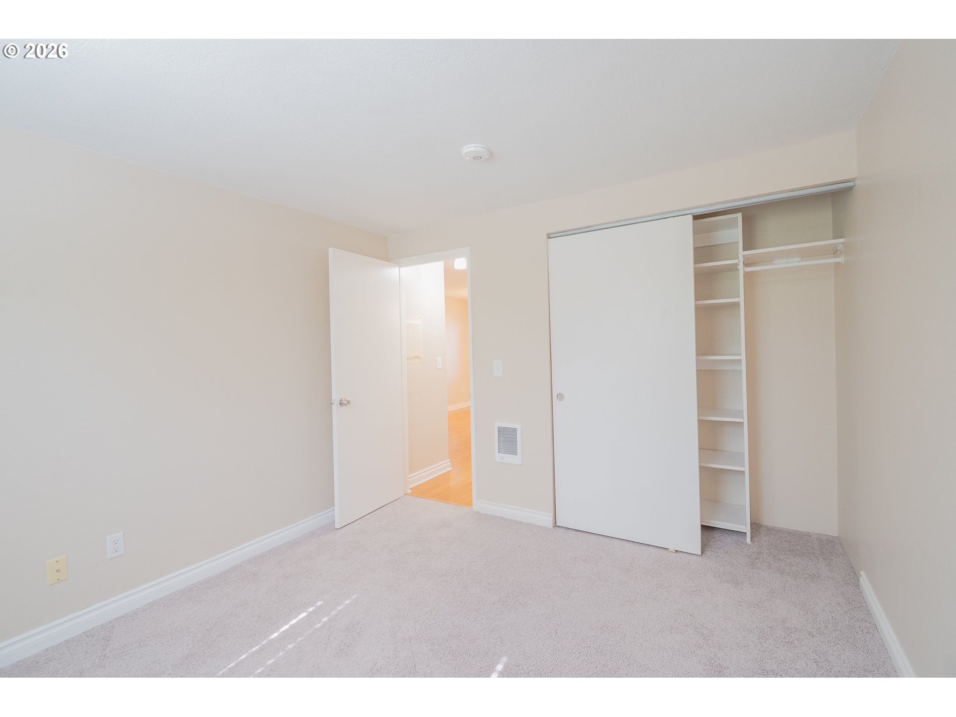 14095 Southwest Walker Road, Unit 71 Beaverton, OR 97005 - Photo 18 of 26