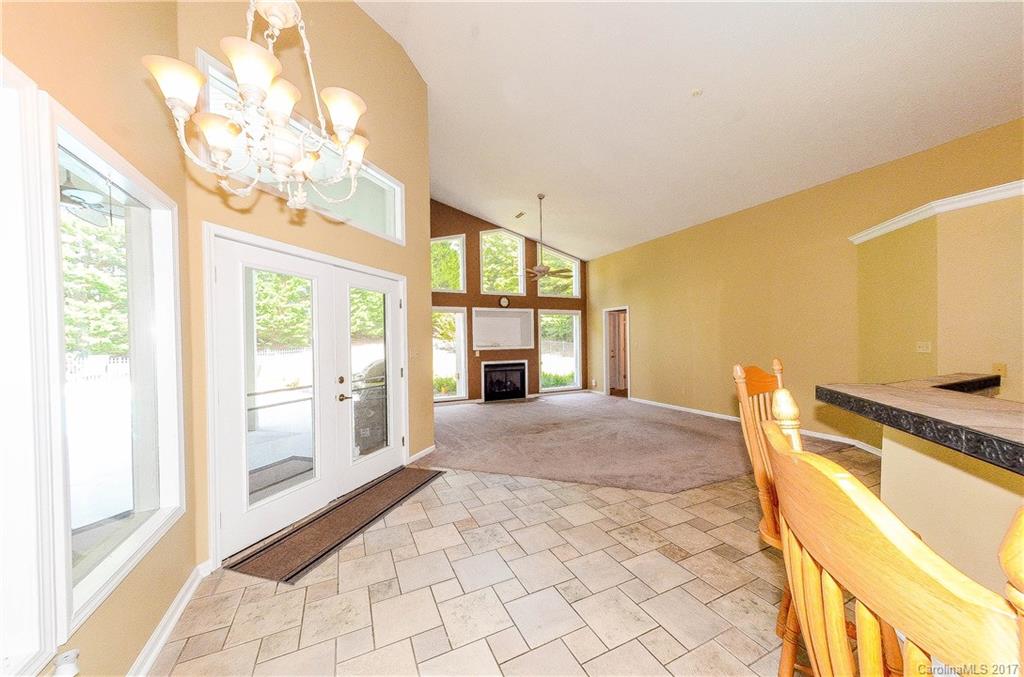 327 Players Ridge Road Hickory, NC 28601 - Photo 6 of 23 Gallery Image 6