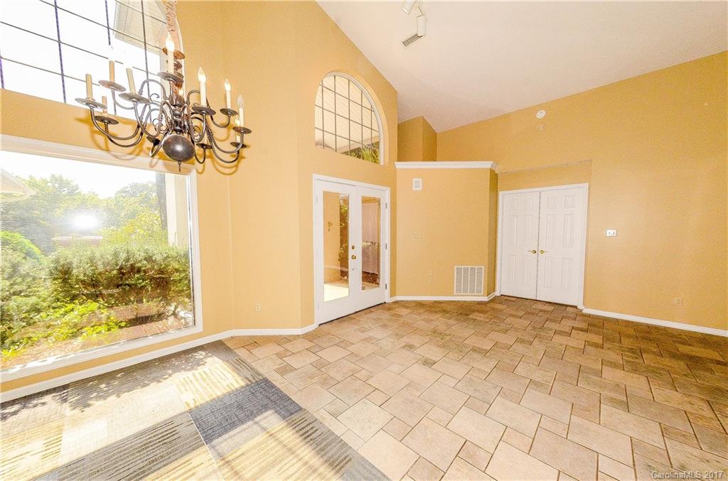 327 Players Ridge Road Hickory, NC 28601 - Photo 7 of 23 Gallery Image 7