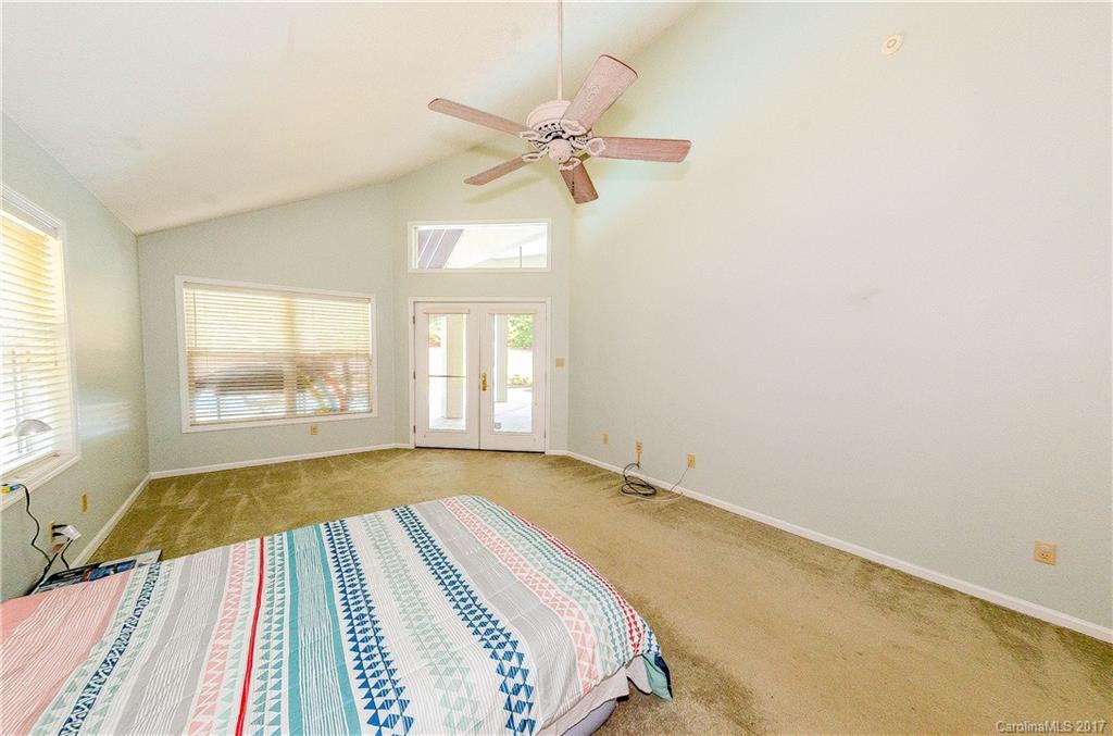 327 Players Ridge Road Hickory, NC 28601 - Photo 8 of 23 Gallery Image 8